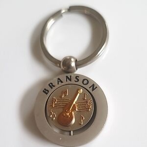 Key Chain Branson Missouri Silver Dollar City SZ S